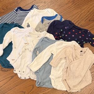 Assorted Newborn Onesies Set, 11 long sleeved onesies